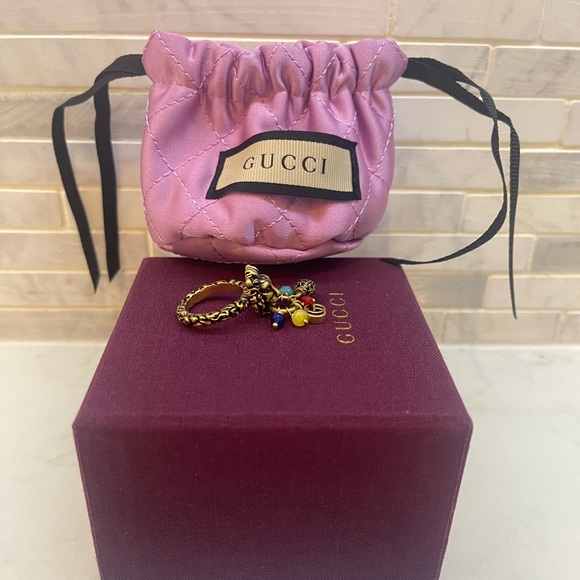 Gucci Lion Head textured ring - Picture 5 of 8